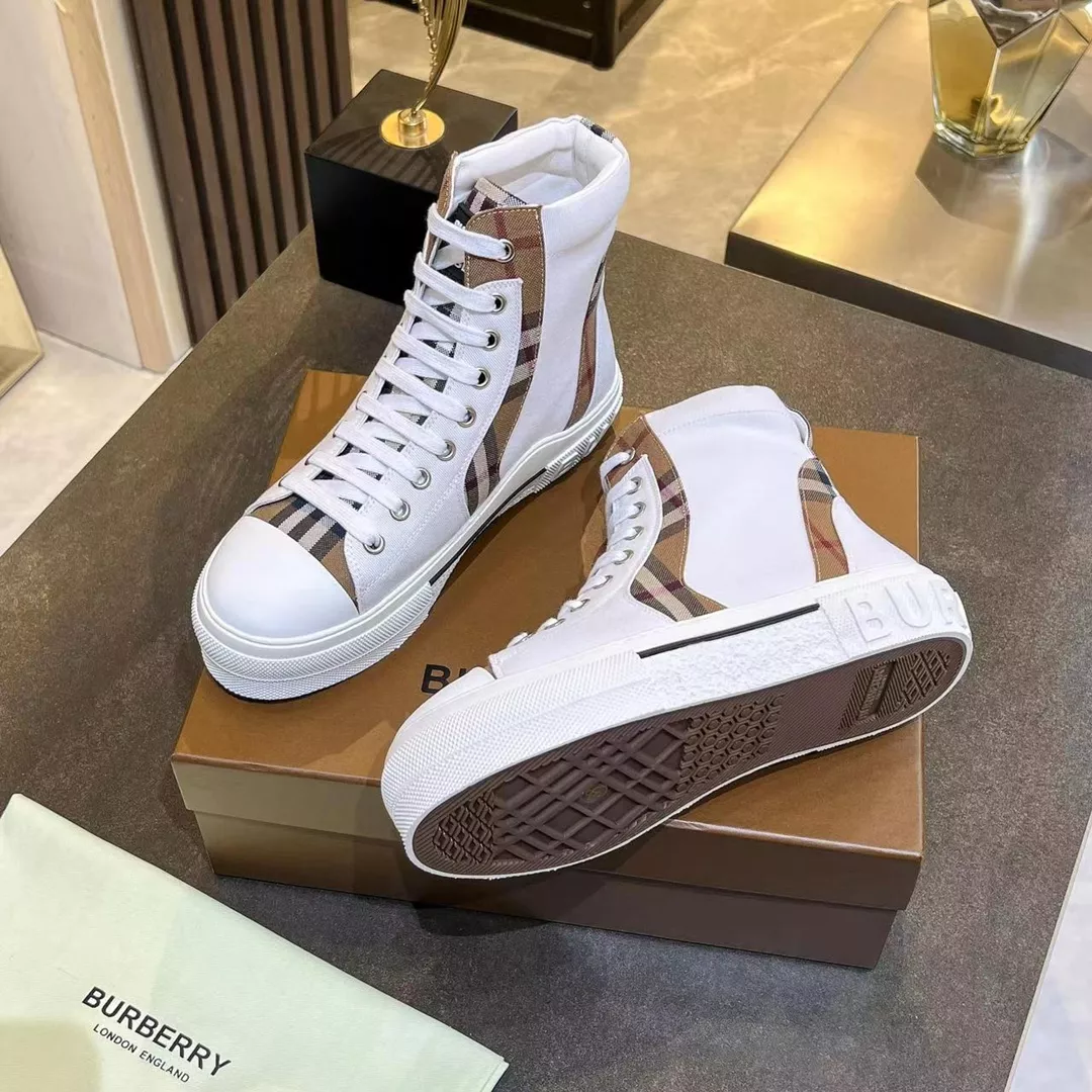 Functional 4891 Burberry High Tops Shoes For Men