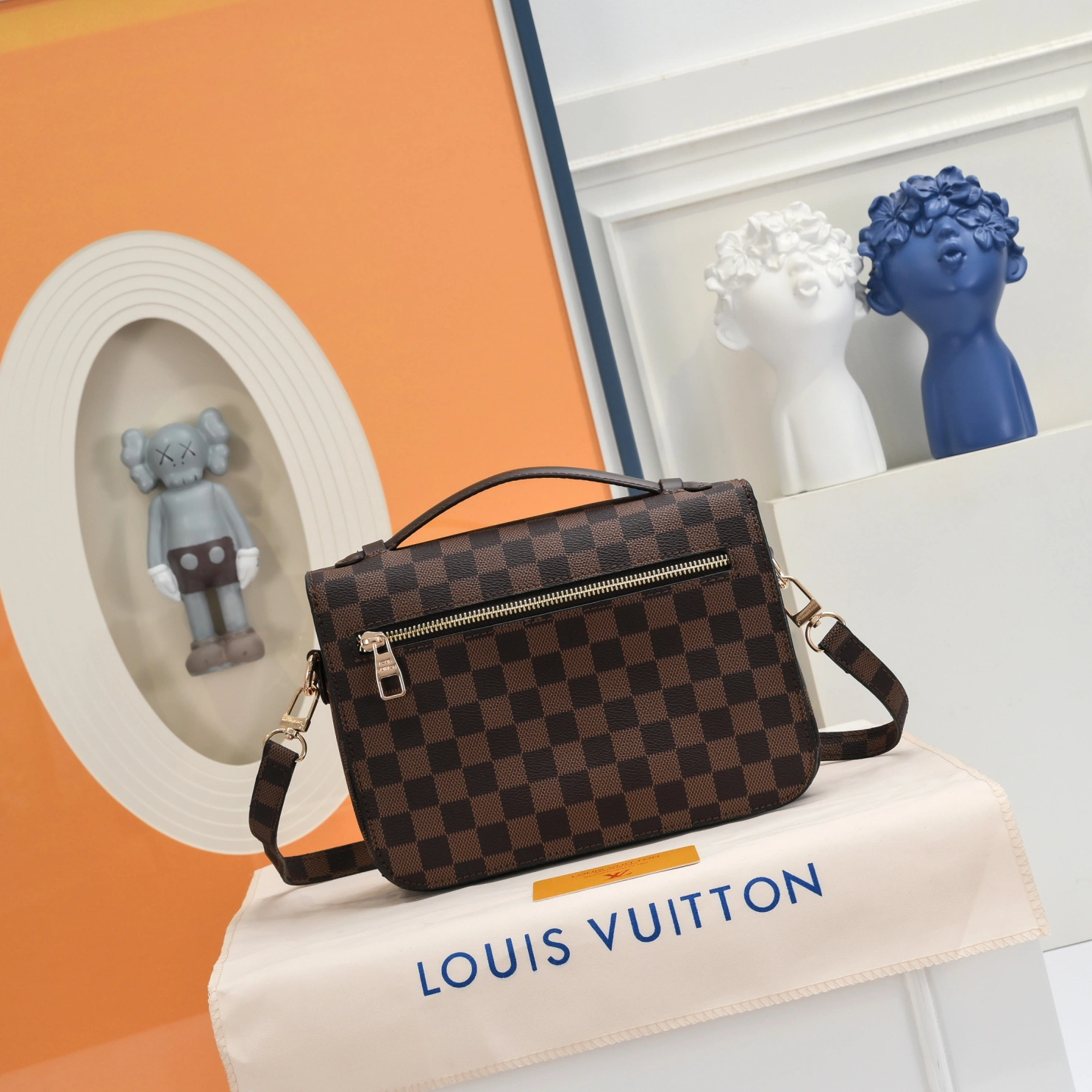 Functional 4985 Louis Vuitton Messenger Bags For Women