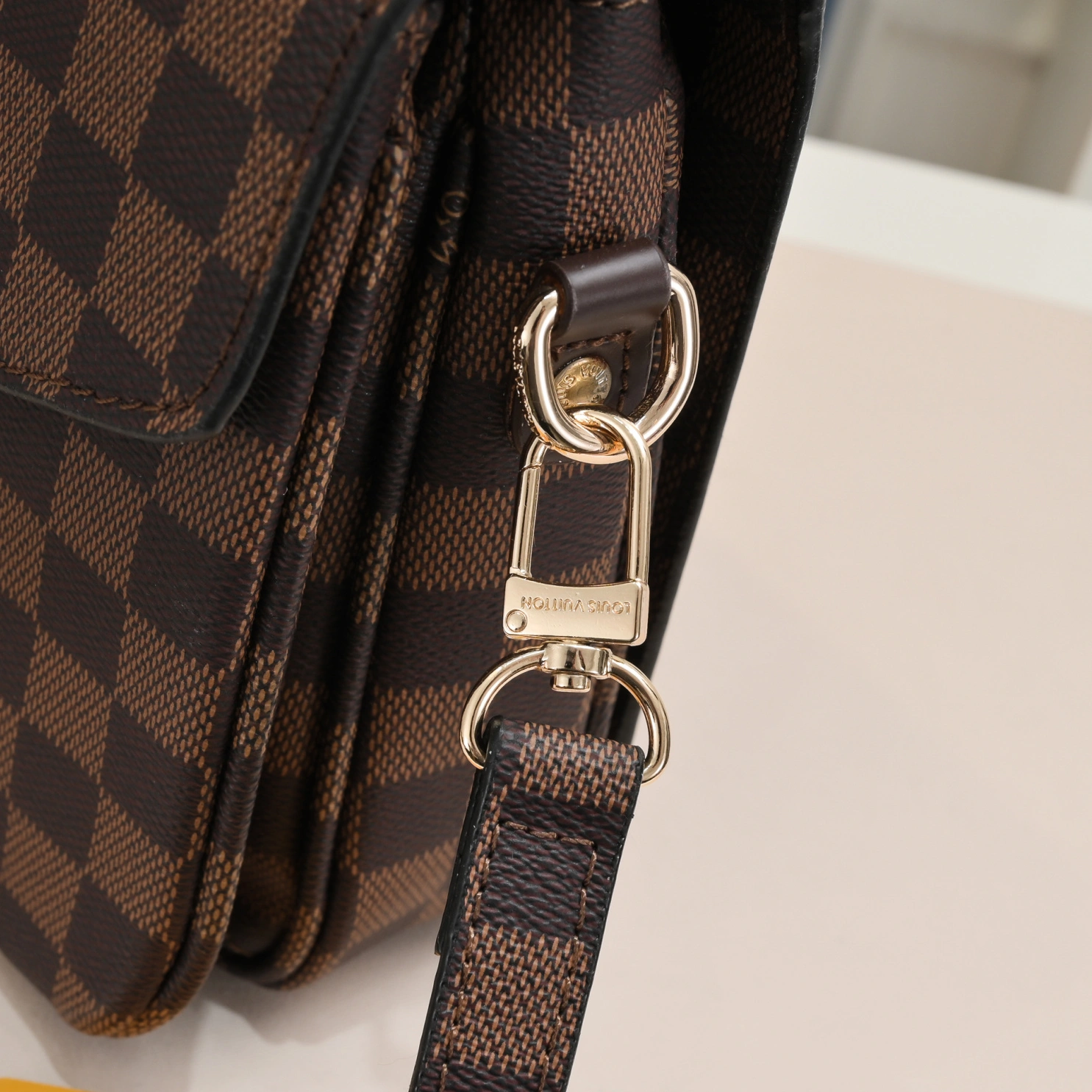 Functional 4985 Louis Vuitton Messenger Bags For Women