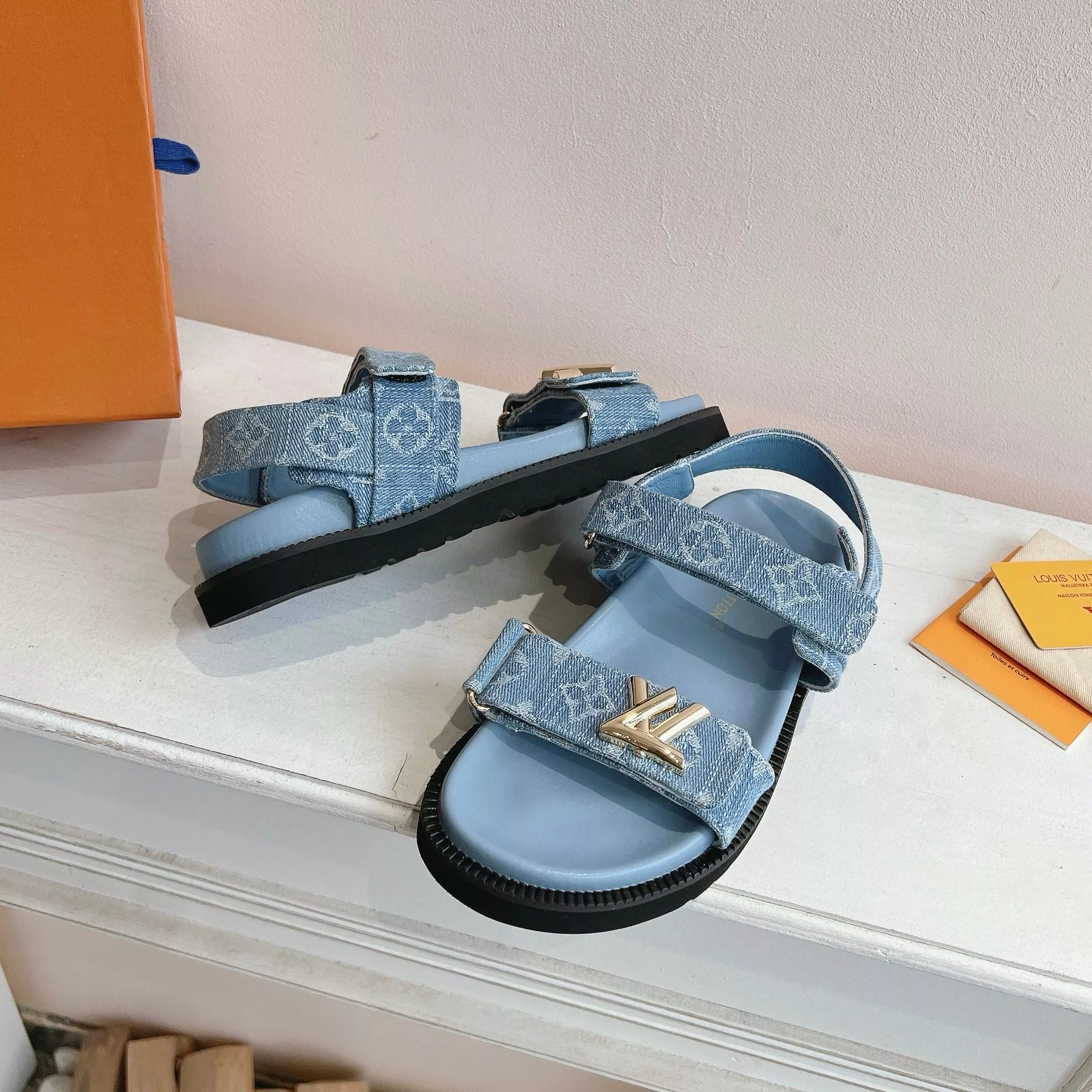 Functional 5057 Louis Vuitton Sandal For Women