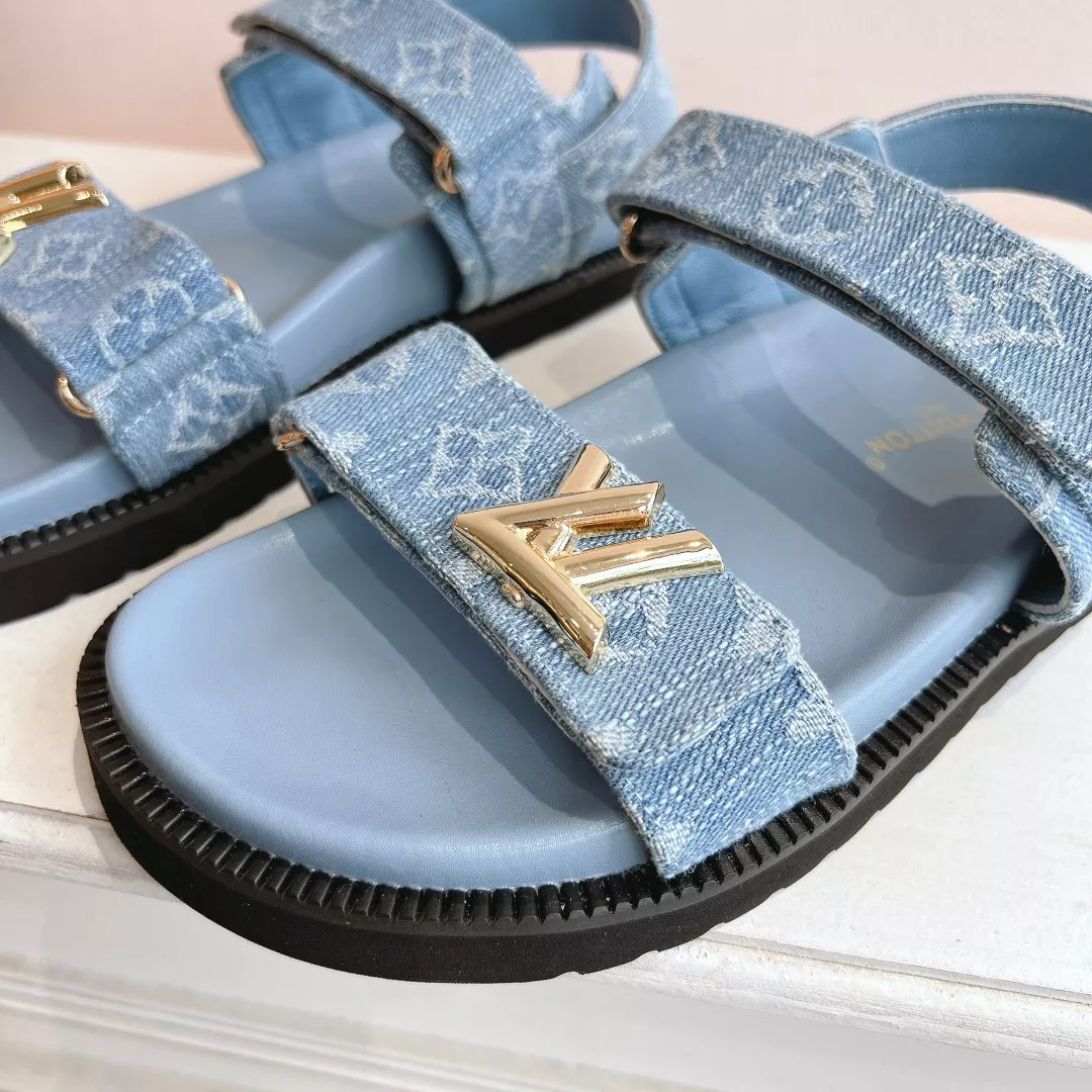 Functional 5057 Louis Vuitton Sandal For Women