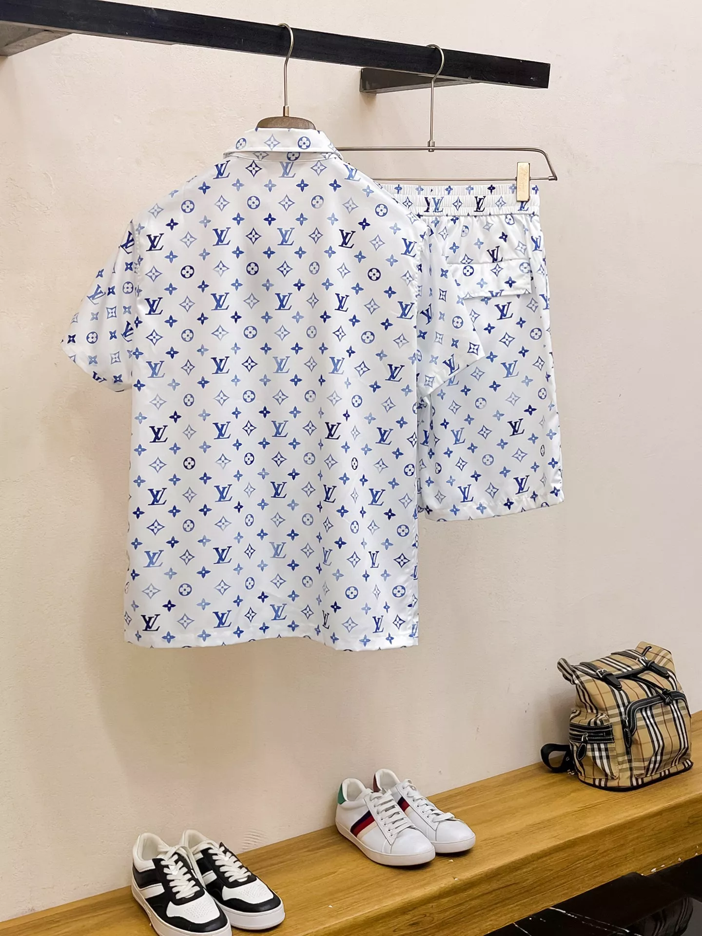 Functional 5162 Louis Vuitton LV Tracksuits Short Sleeved For Men