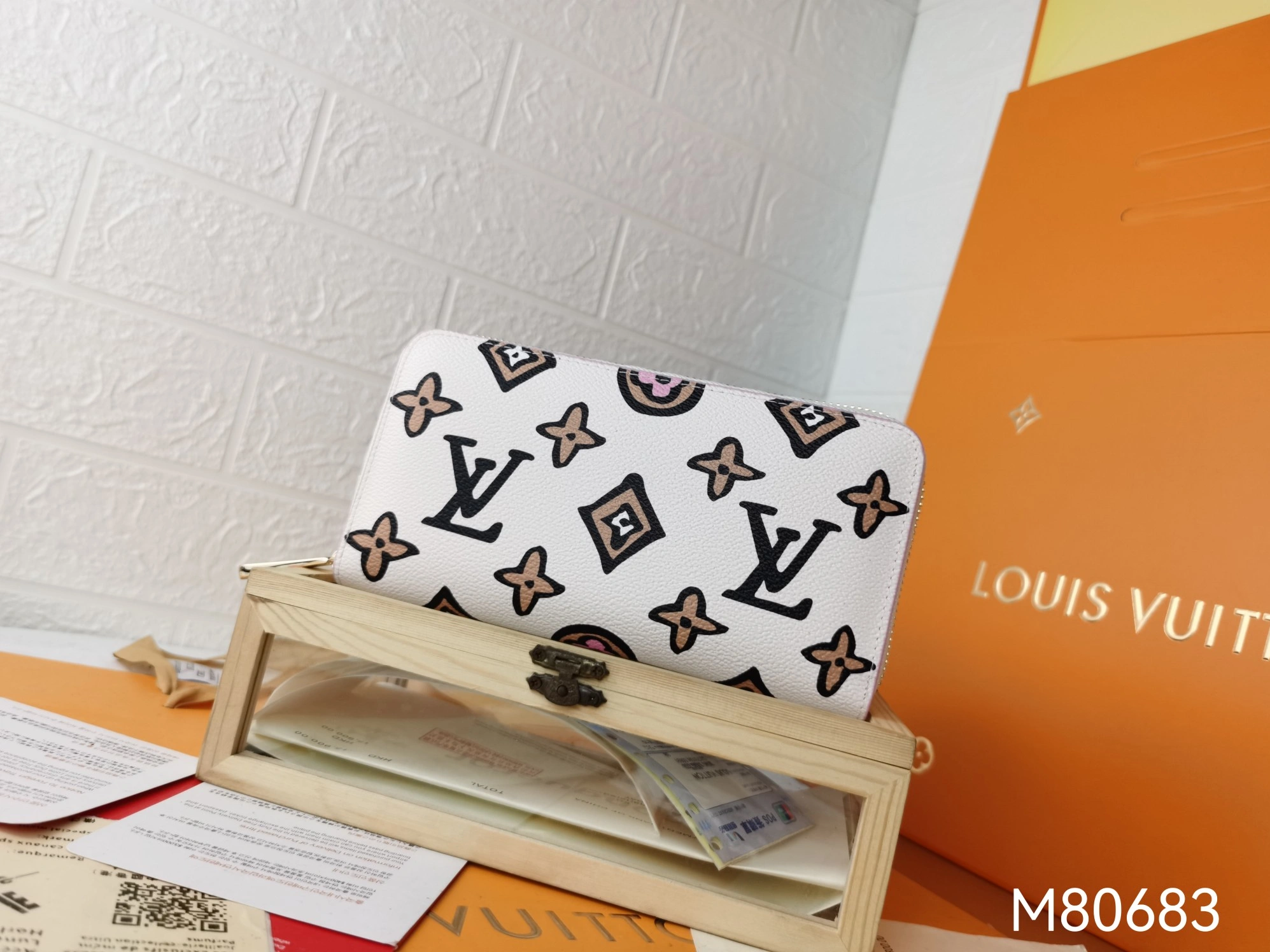 Functional 5339 Louis Vuitton LV Wallets For Women