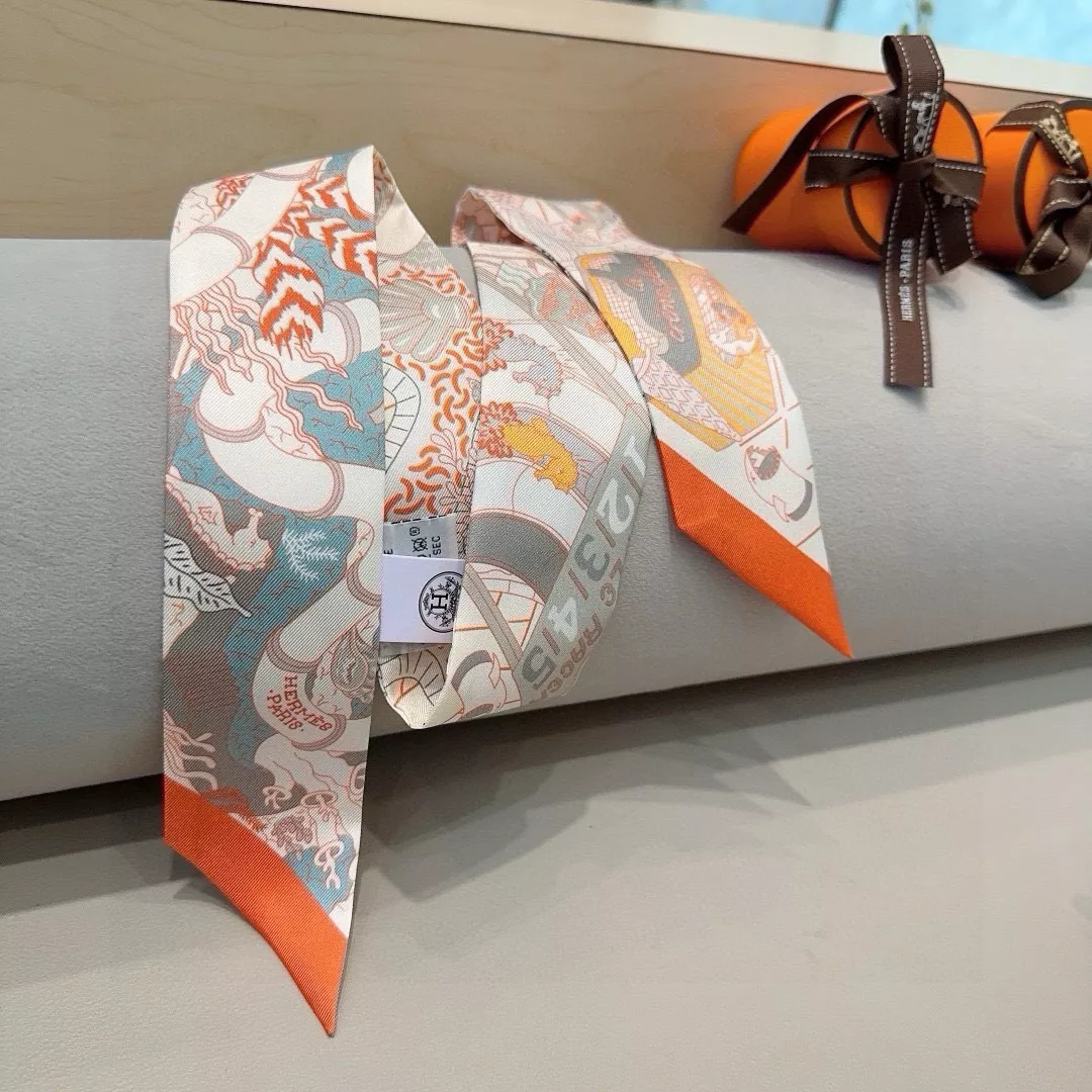 Functional 5360 Hermes Silk Scarf