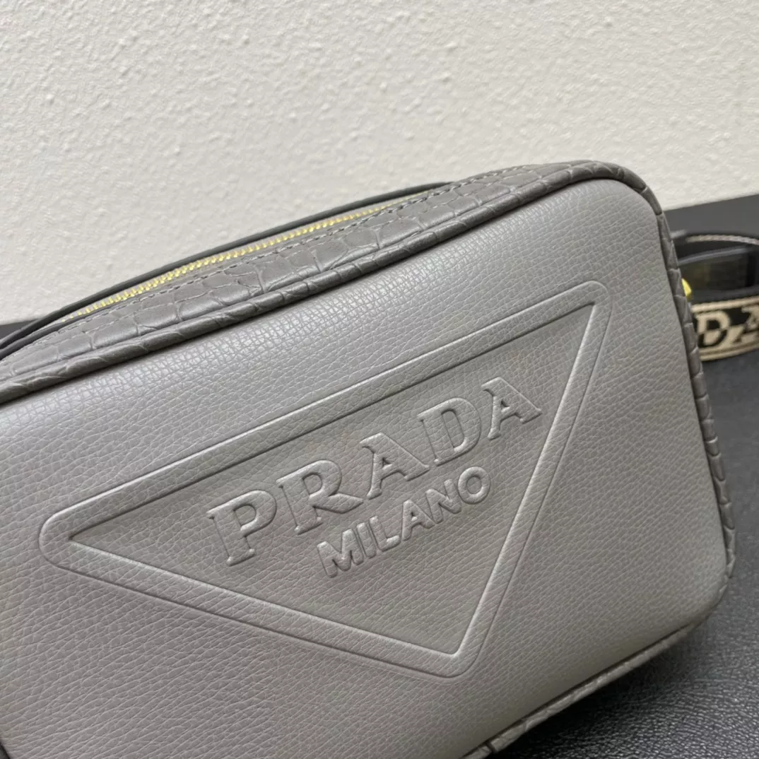 Functional 5515 Prada AAA Quality Messenger Bags For Women