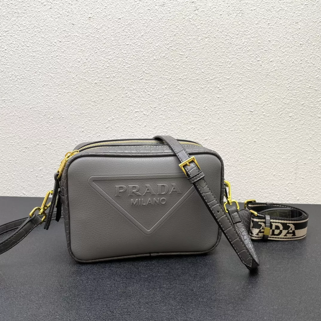 Functional 5515 Prada AAA Quality Messenger Bags For Women