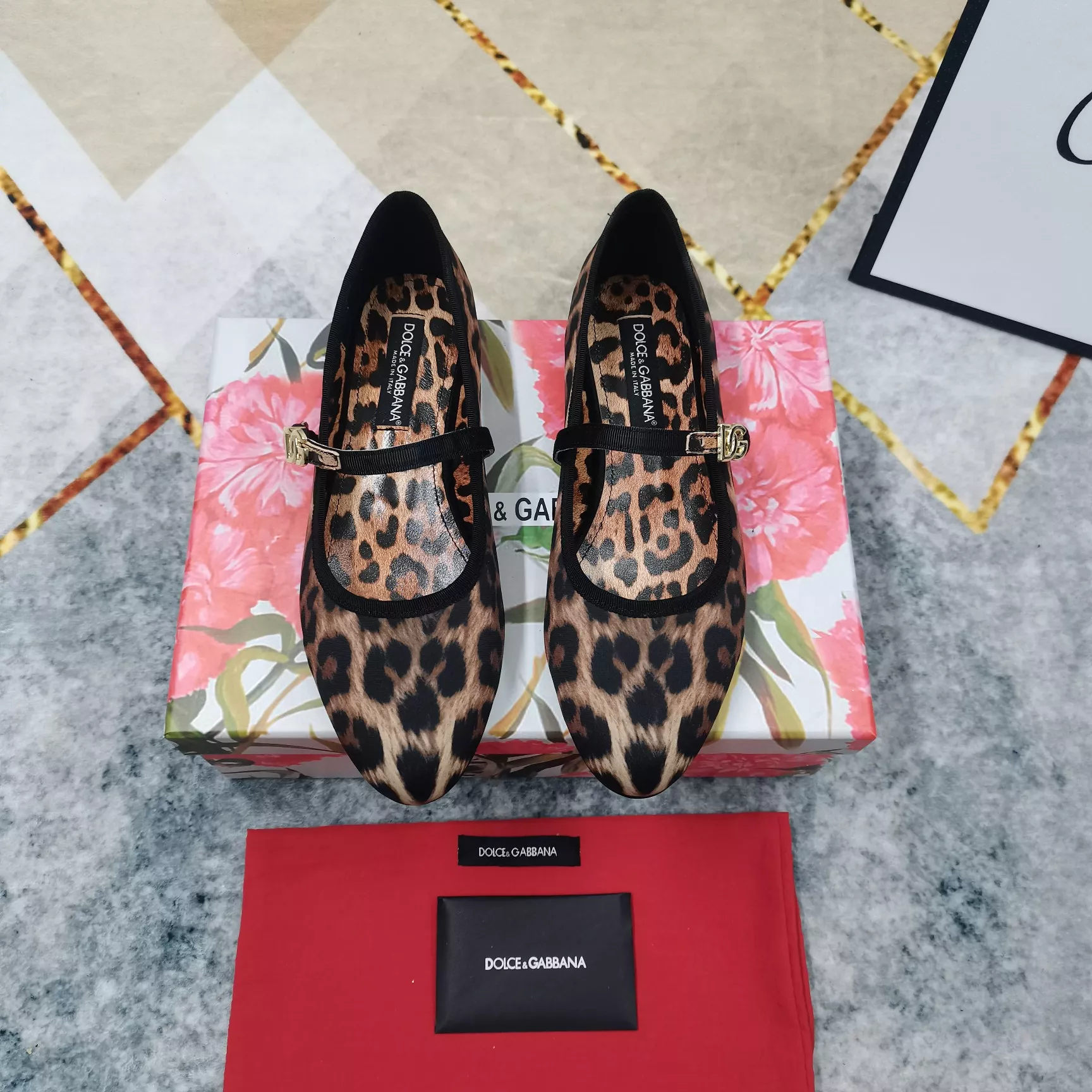 Functional 5634 Dolce & Gabbana D&G Flat Shoes For Women