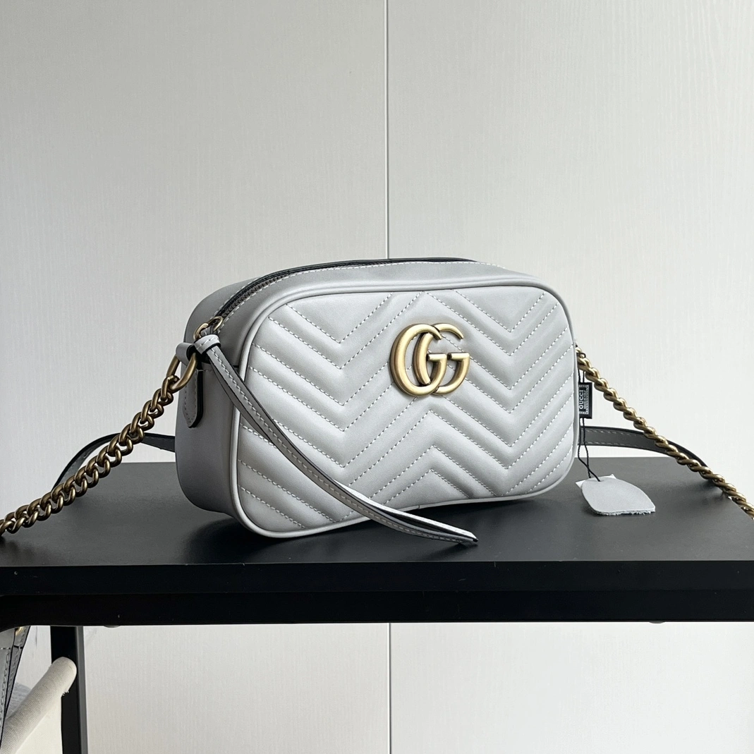 Functional 5662 Gucci AAA Quality Messenger Bags For Women