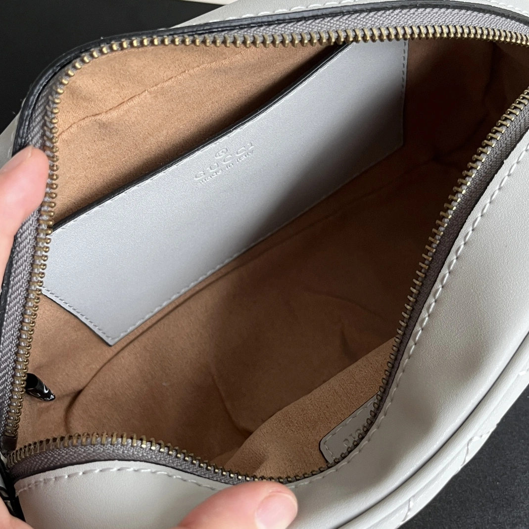 Functional 5662 Gucci AAA Quality Messenger Bags For Women