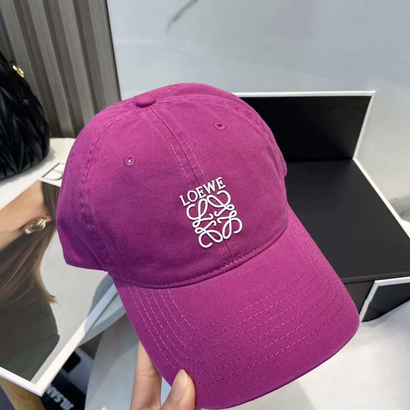Functional 5818 LOEWE Caps