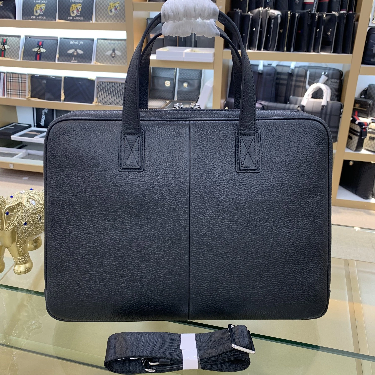 Functional 620 Gucci AAA Man Handbags