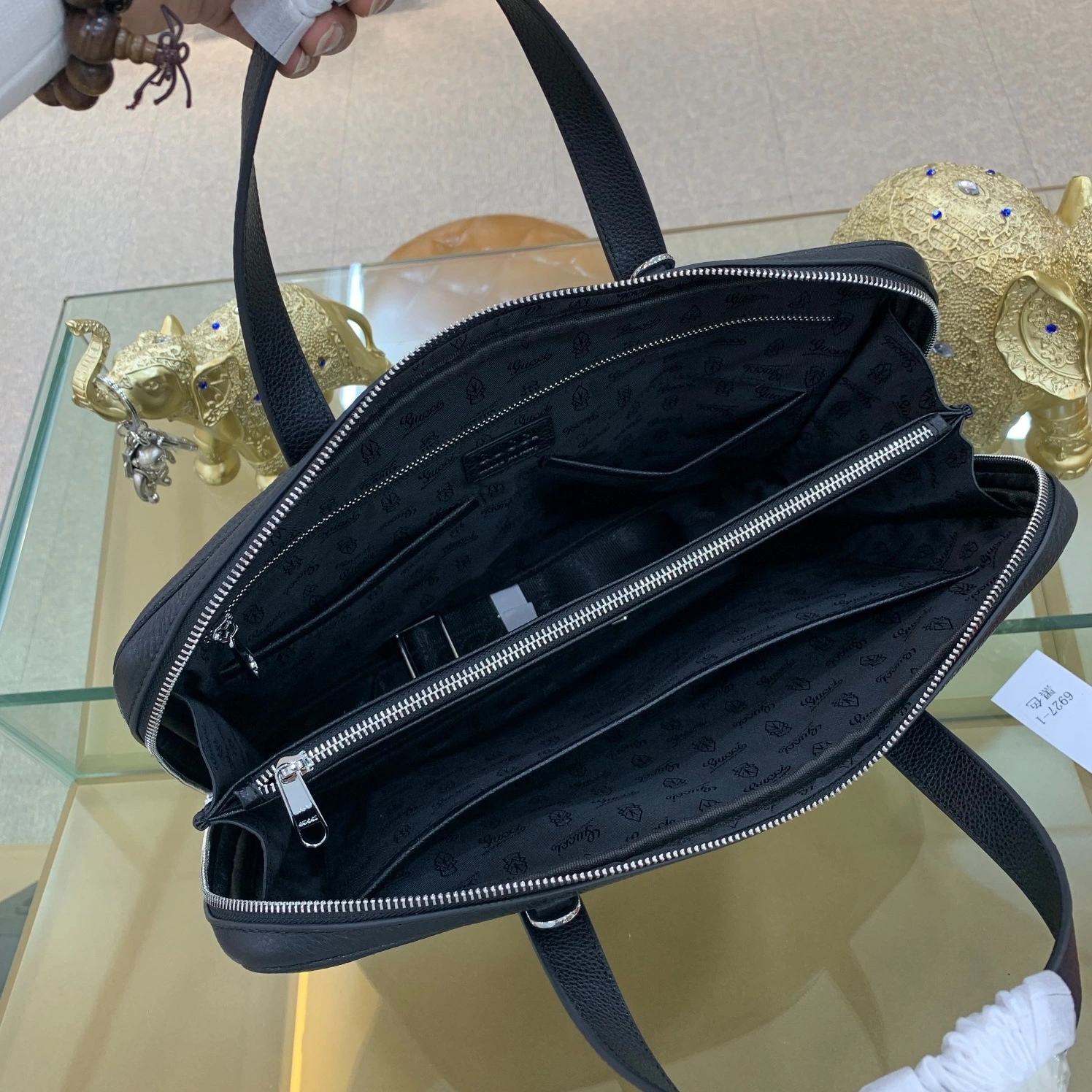 Functional 620 Gucci AAA Man Handbags