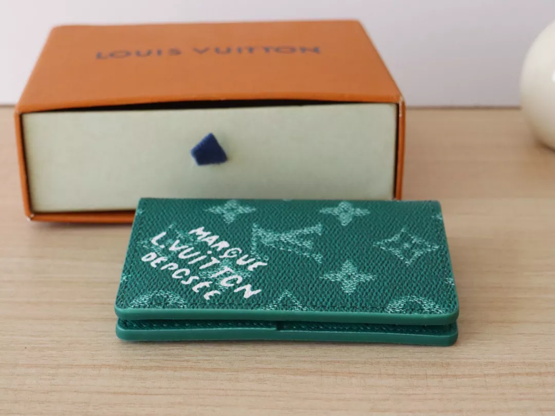Functional 624 Louis Vuitton LV Card Case For Women