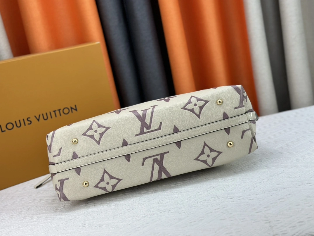 Functional 6286 Louis Vuitton AAA Quality Shoulder Bags For Women