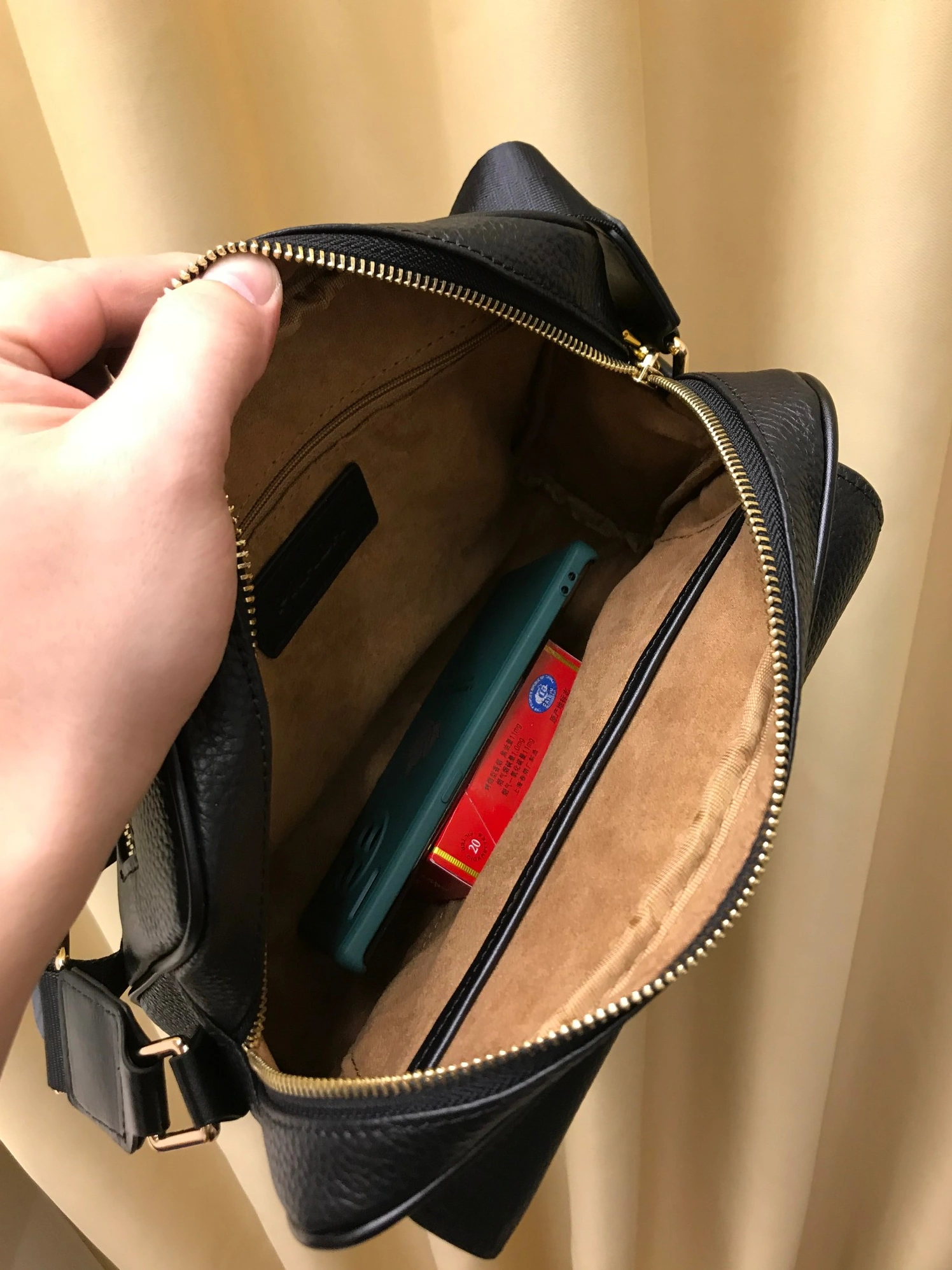 Functional 6450 Prada AAA Man Messenger Bags