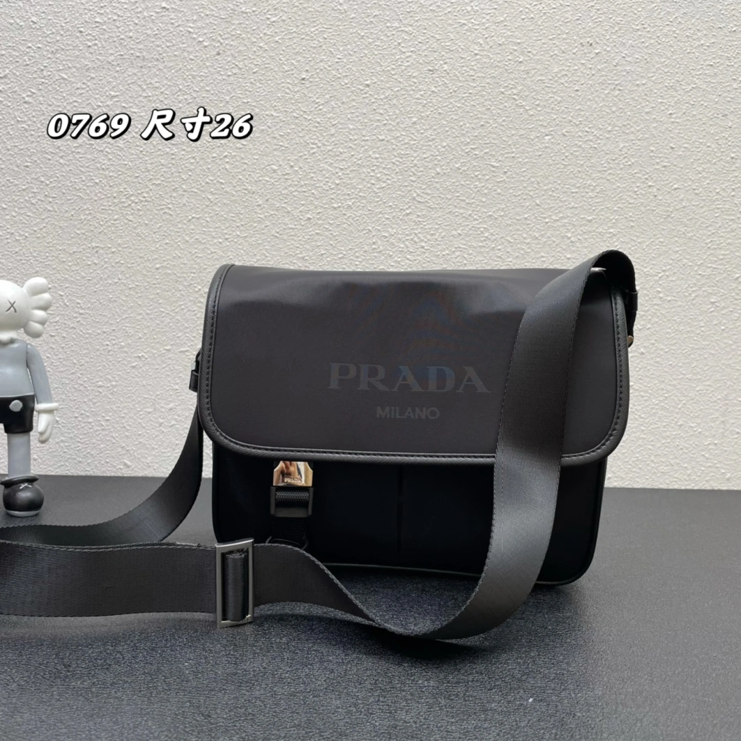 Functional 6486 Prada AAA Man Messenger Bags