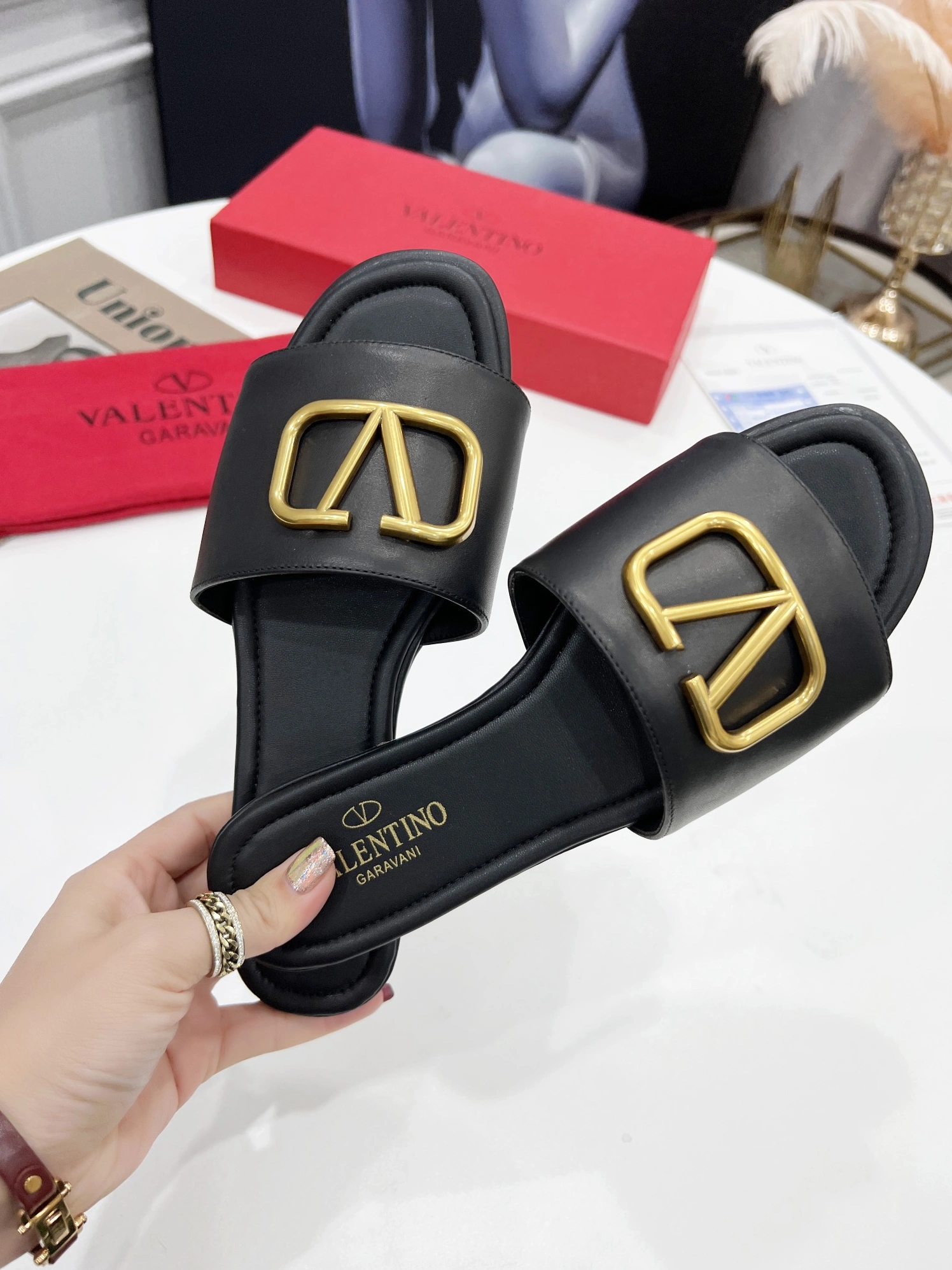 Functional 6666 Valentino Slippers For Women