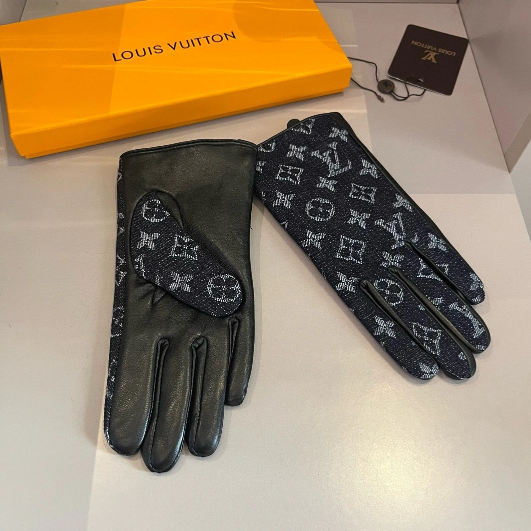 Functional 6674 Louis Vuitton LV Gloves For Women