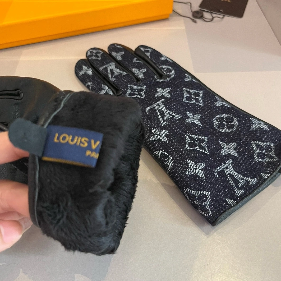 Functional 6674 Louis Vuitton LV Gloves For Women