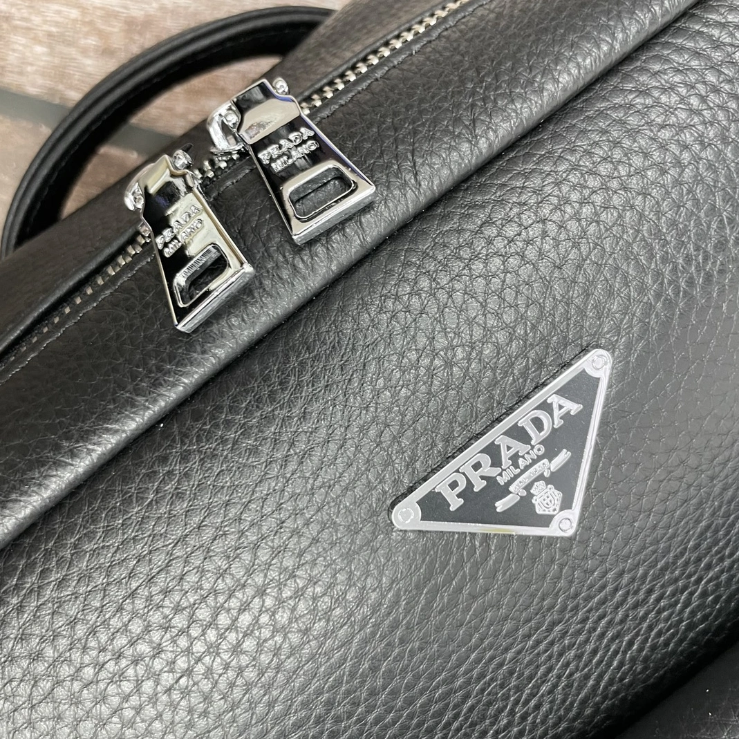 Functional 6808 Prada AAA Man Backpacks