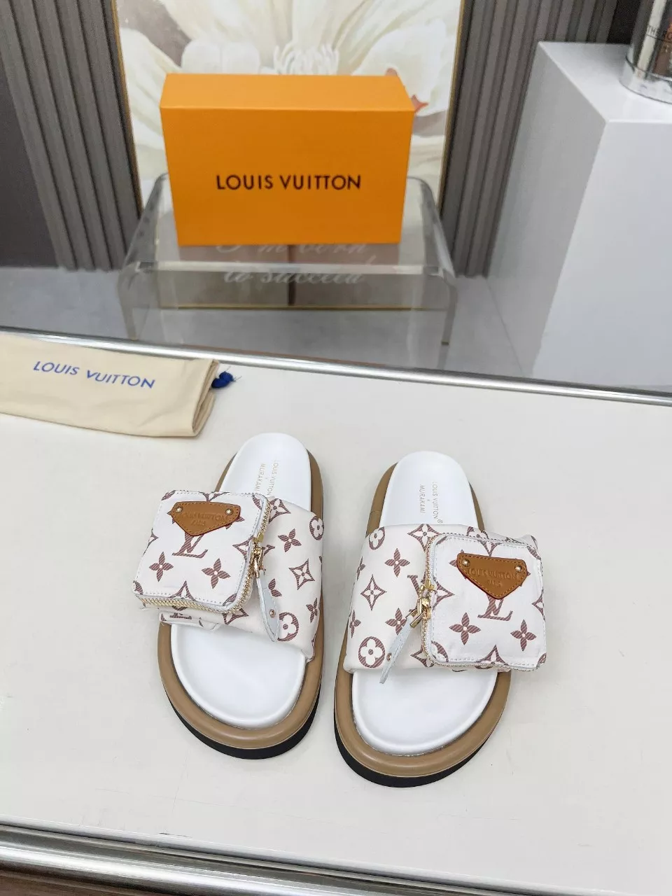 Functional 6984 Louis Vuitton Slippers For Women