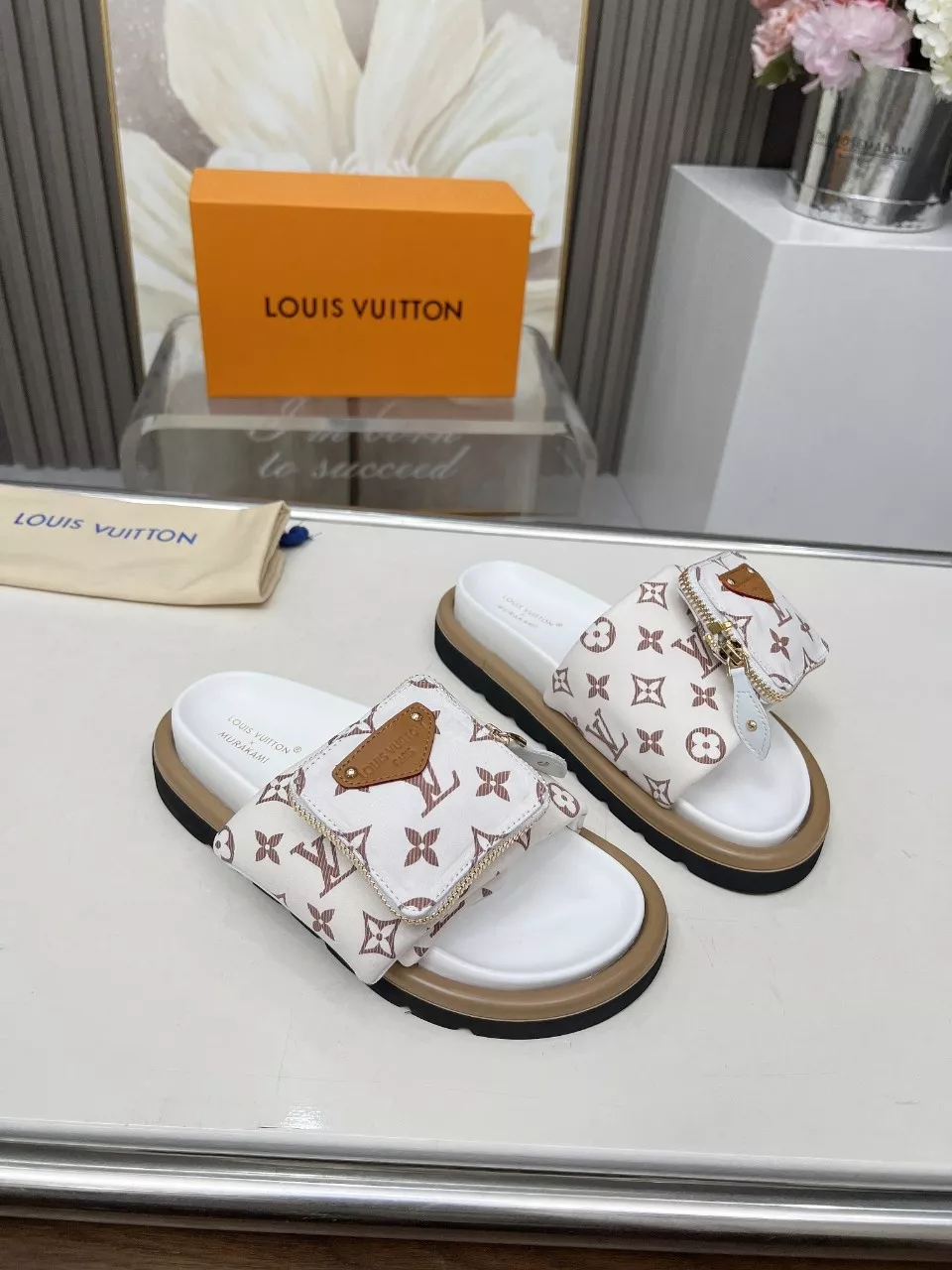 Functional 6984 Louis Vuitton Slippers For Women