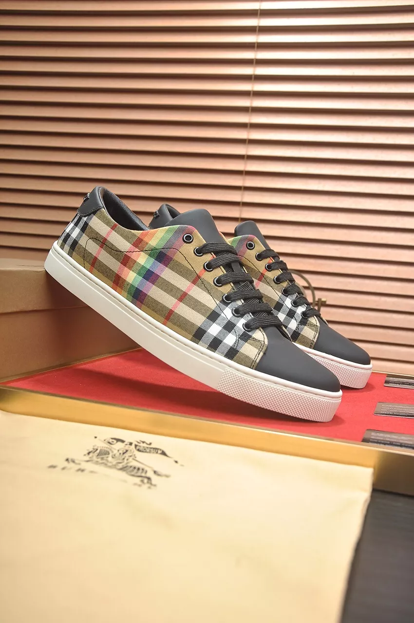 Functional 704 Burberry Casual Shoes For Men