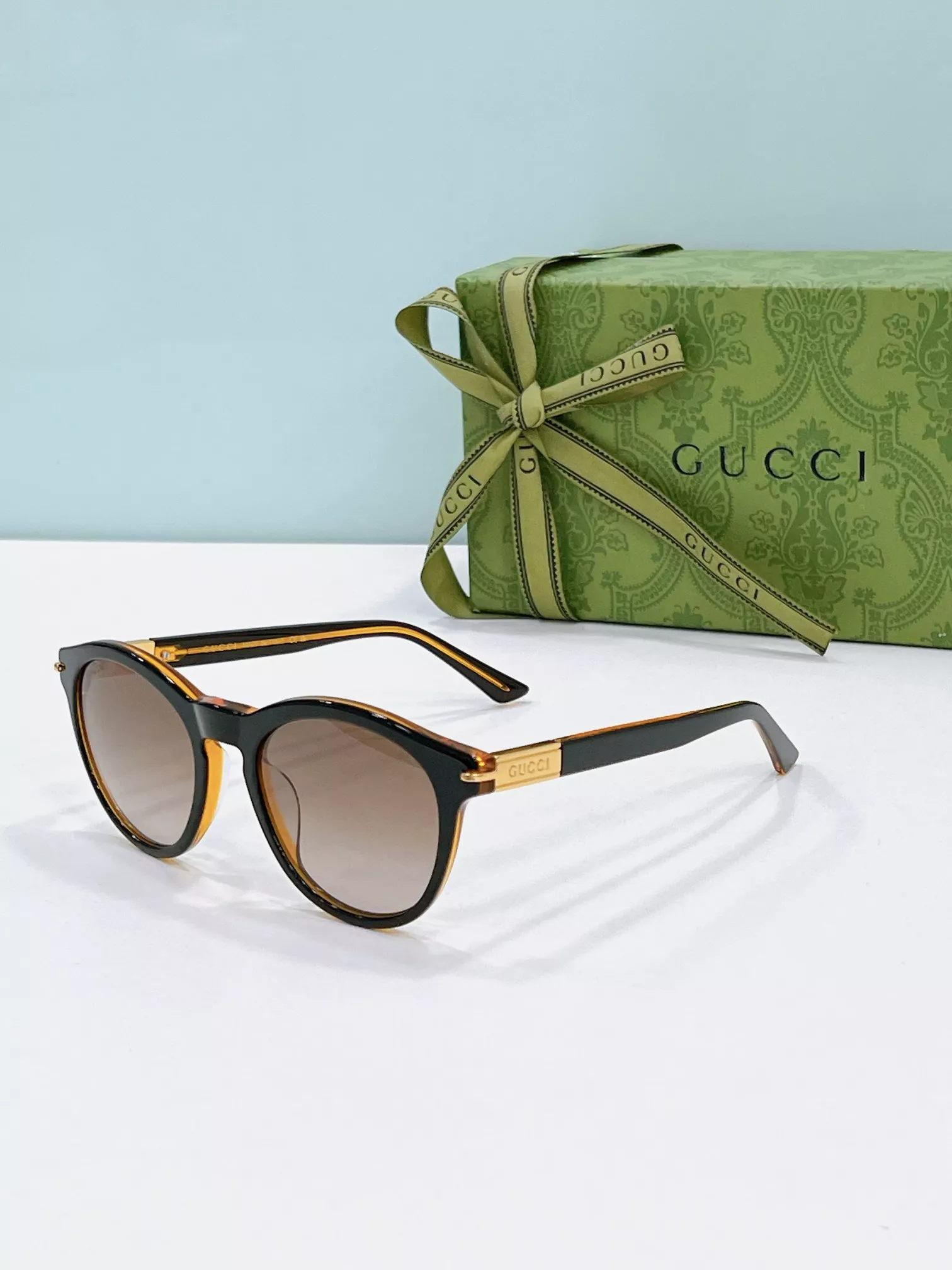 Functional 7076 Gucci AAA Quality Sunglasses