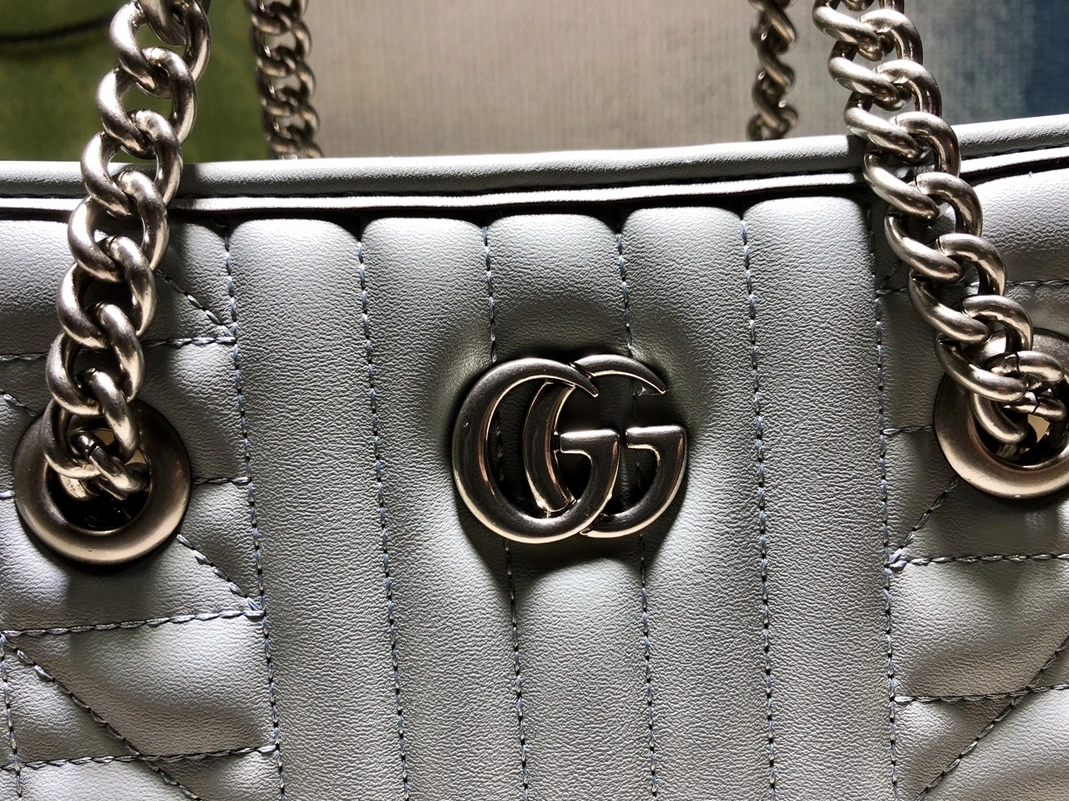 Functional 7469 Gucci AAA Quality Shoulder Bags For Women