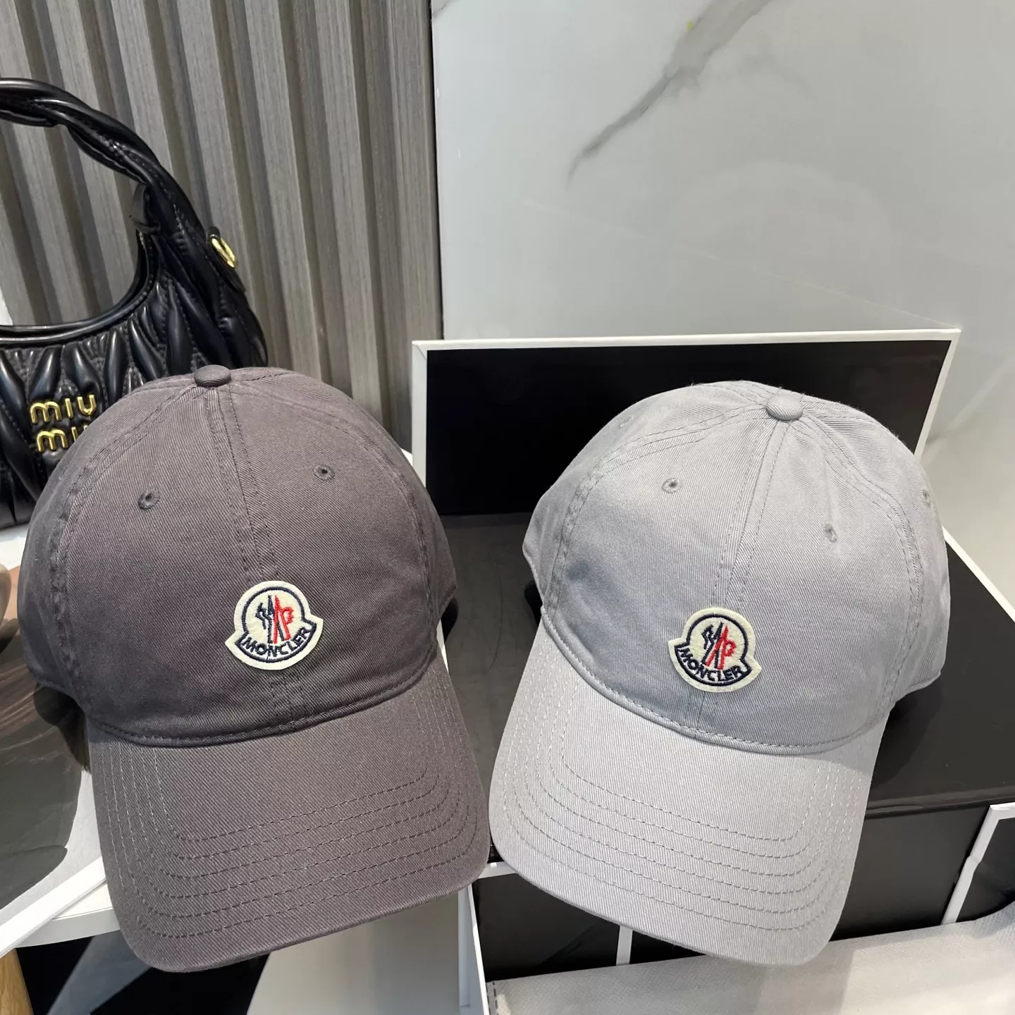 Functional 7556 Moncler Caps