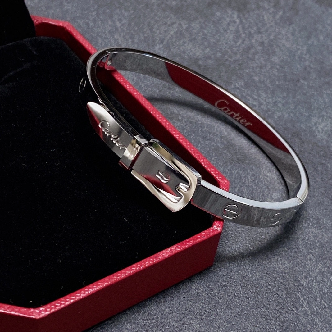 Functional 768 Cartier bracelets