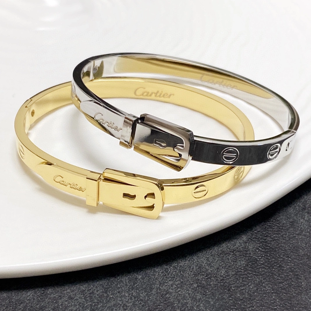 Functional 768 Cartier bracelets