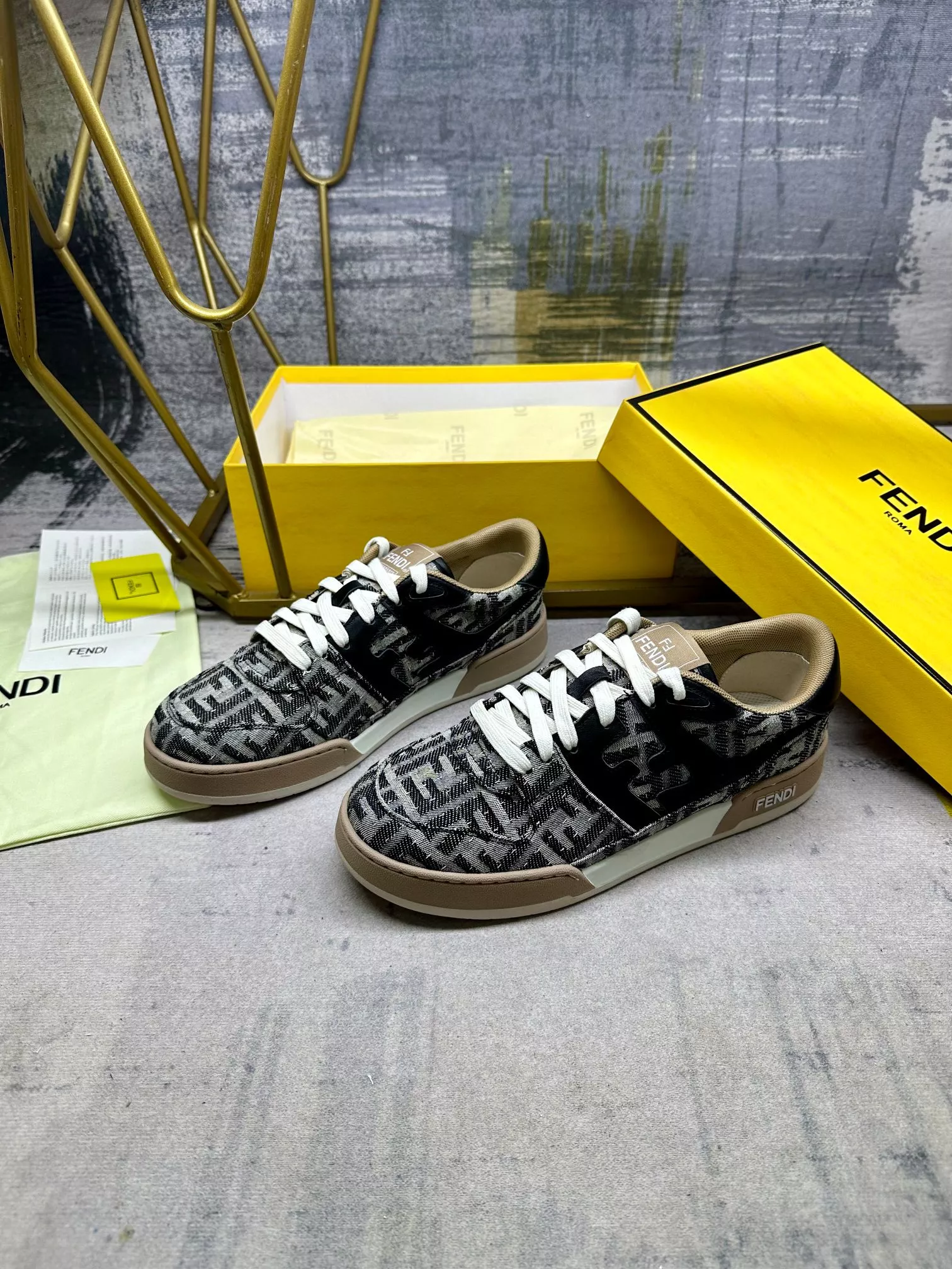 Functional 7831 Fendi Casual Shoes For Women