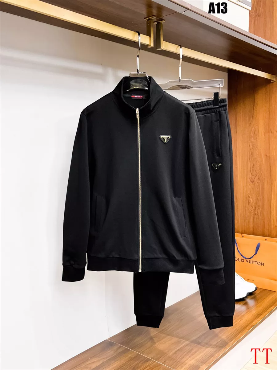 Functional 8013 Prada Tracksuits Long Sleeved For Men