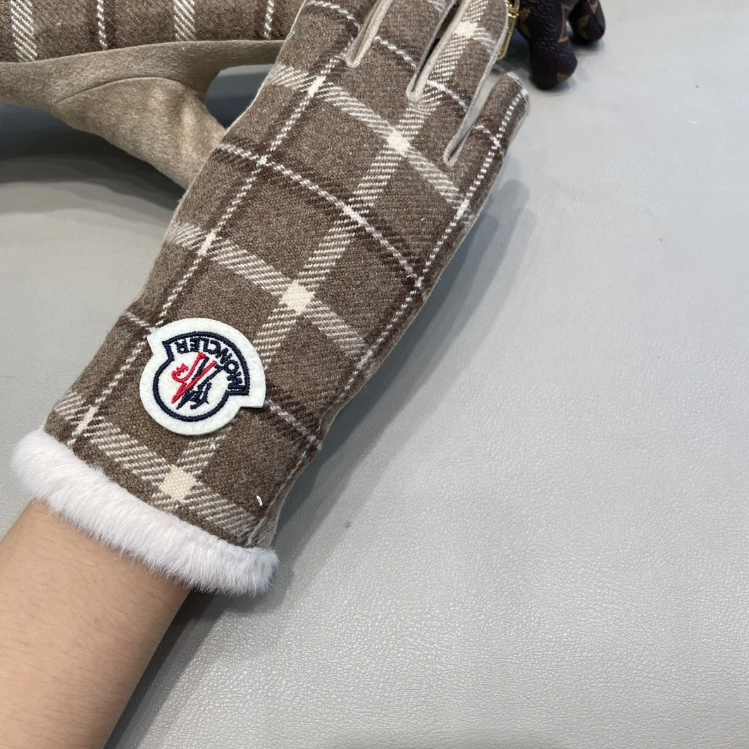 Functional 8102 Moncler Gloves
