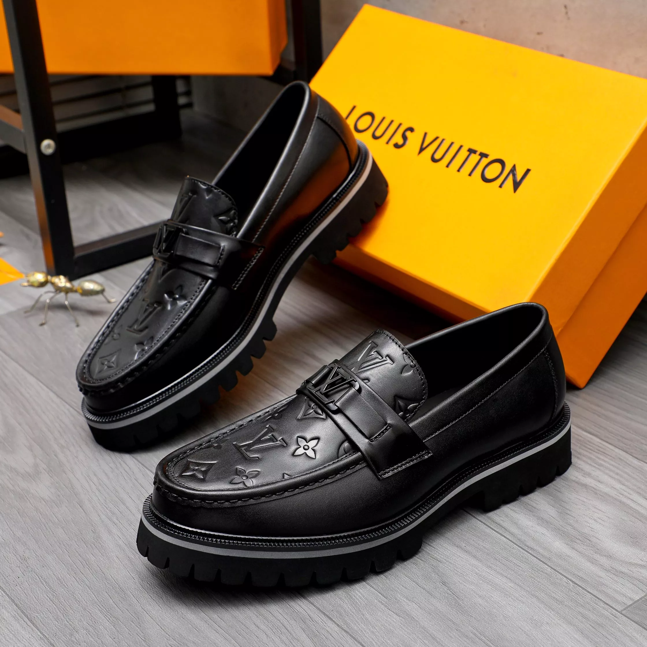 Functional 8166 Louis Vuitton LV Oxfords Shoes For Men
