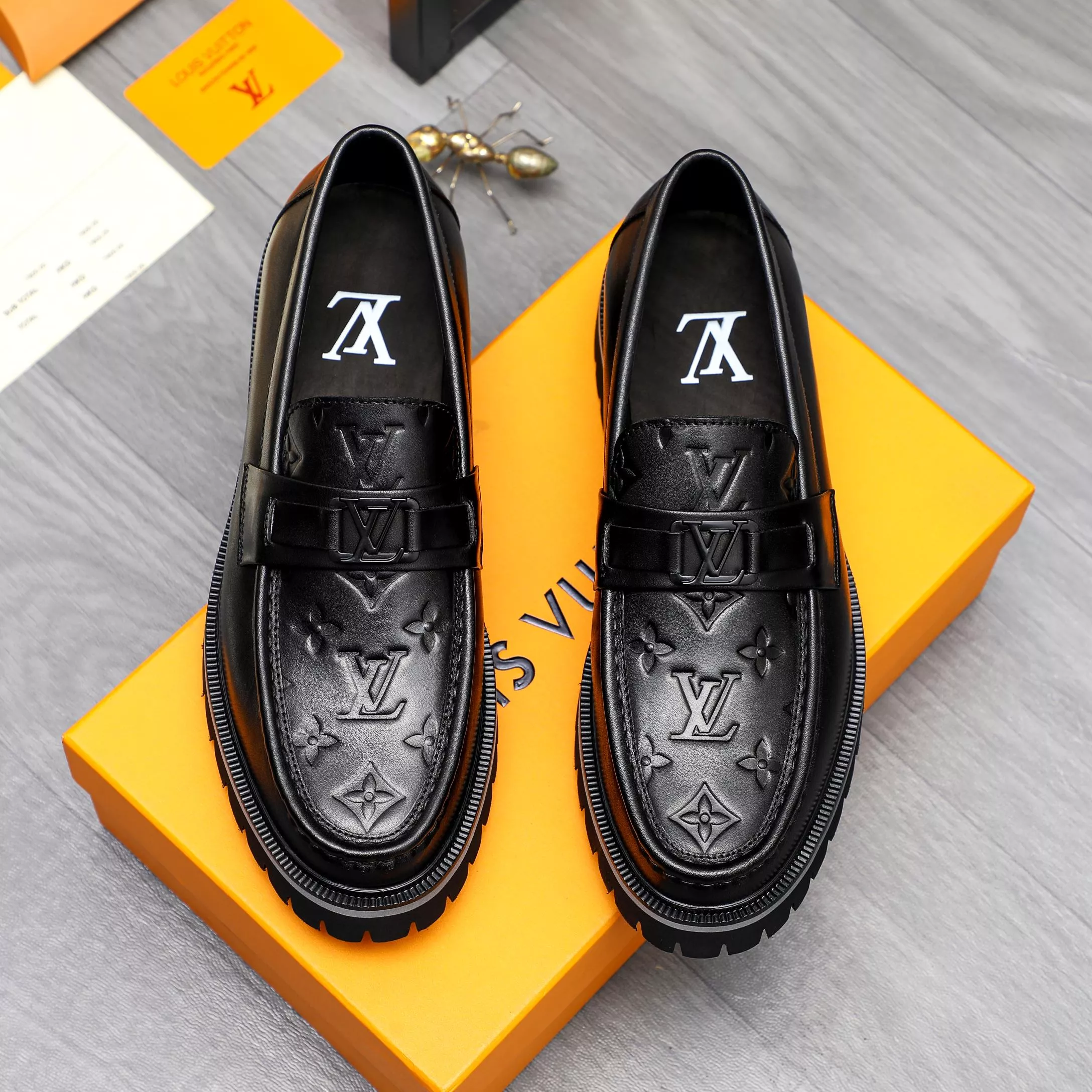 Functional 8166 Louis Vuitton LV Oxfords Shoes For Men