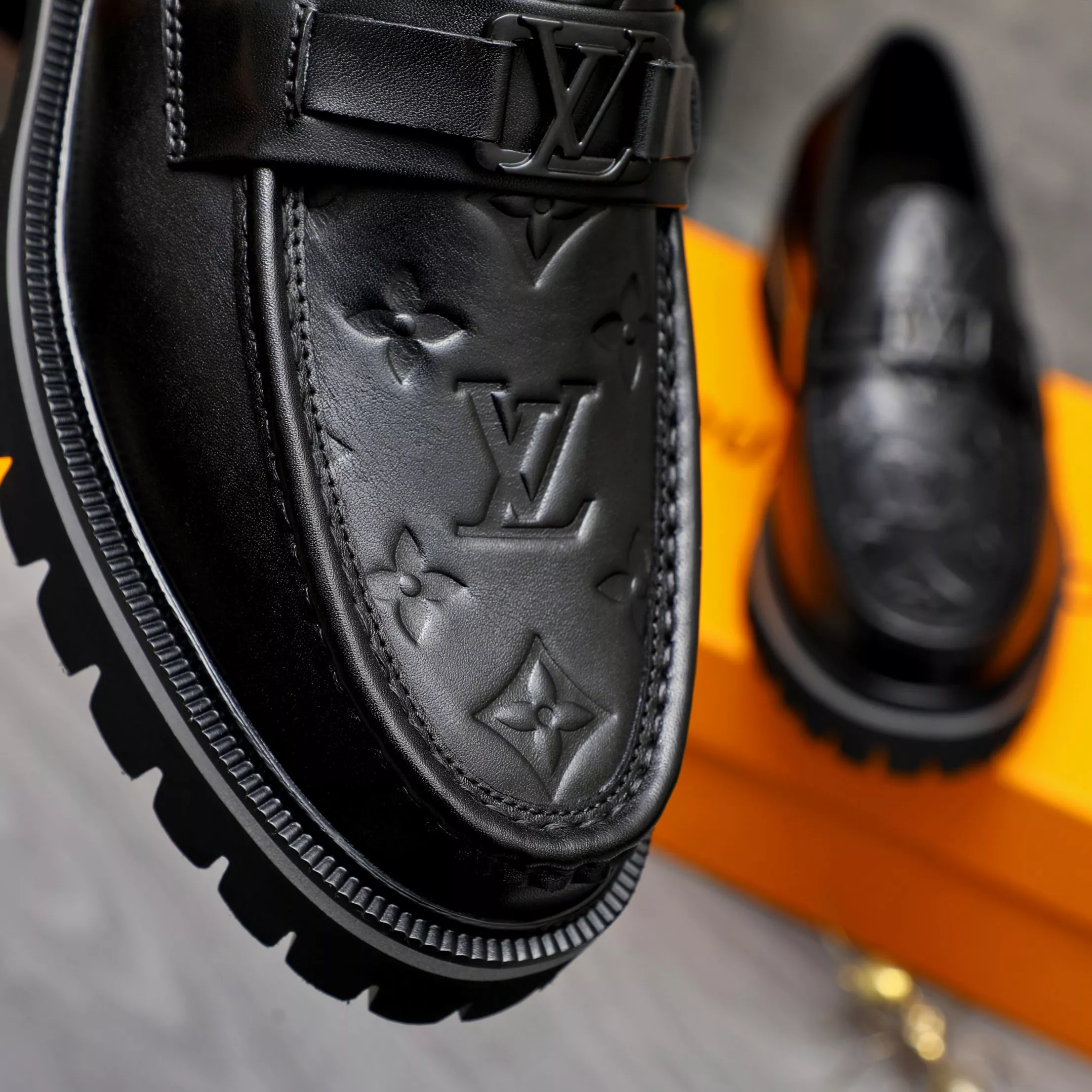 Functional 8166 Louis Vuitton LV Oxfords Shoes For Men