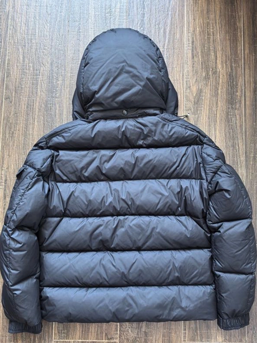 Functional 8335 Moncler Down Feather Coat Long Sleeved For Unisex