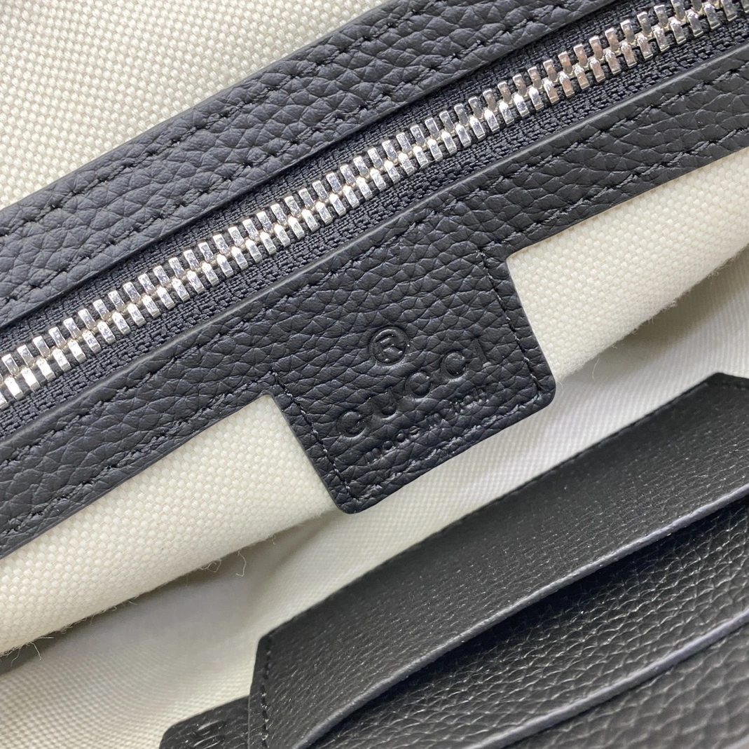 Functional 8544 Gucci AAA Man Messenger Bags