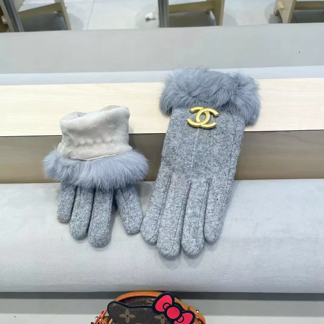 Functional 8590 Chanel Gloves For Women