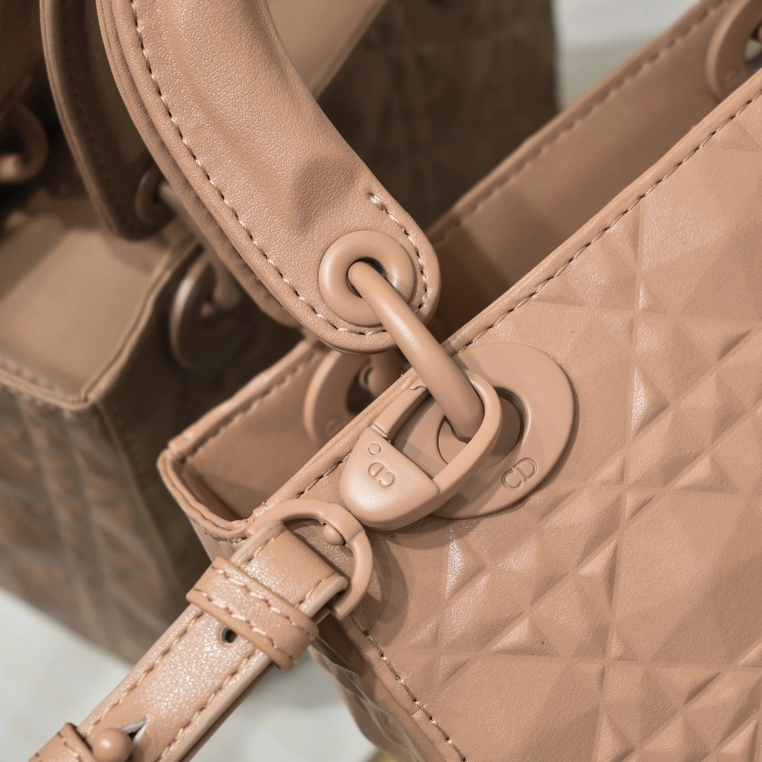 Functional 8743 Christian Dior AAA Quality Handbags For Women