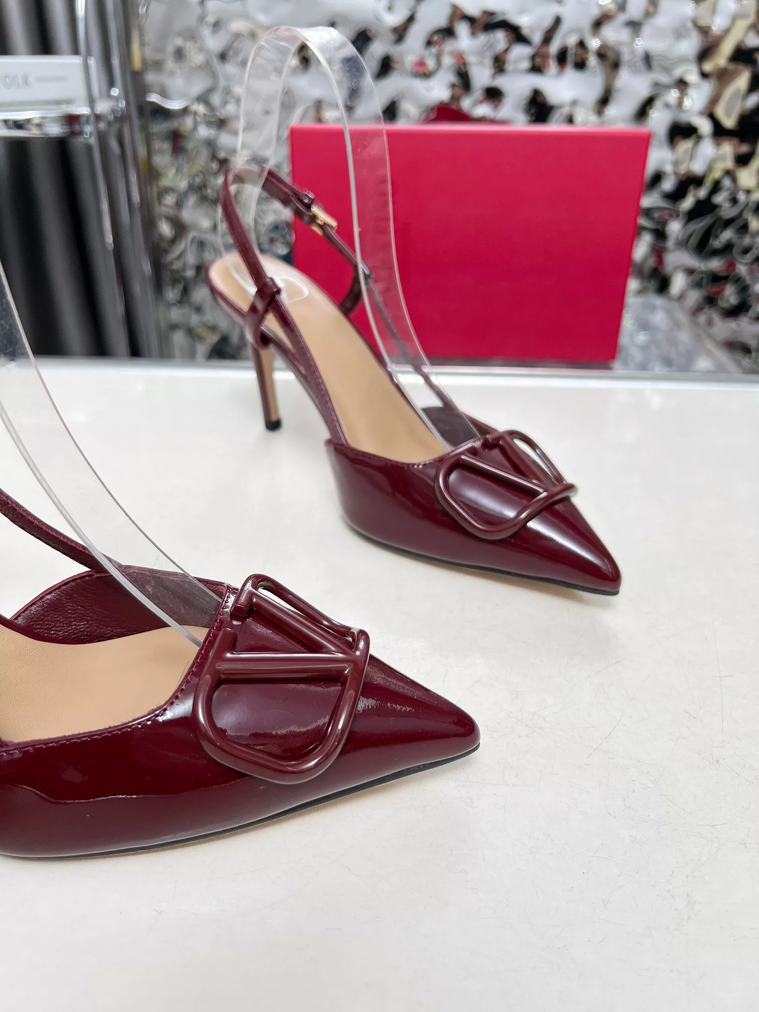 Functional 900 Valentino Sandal For Women