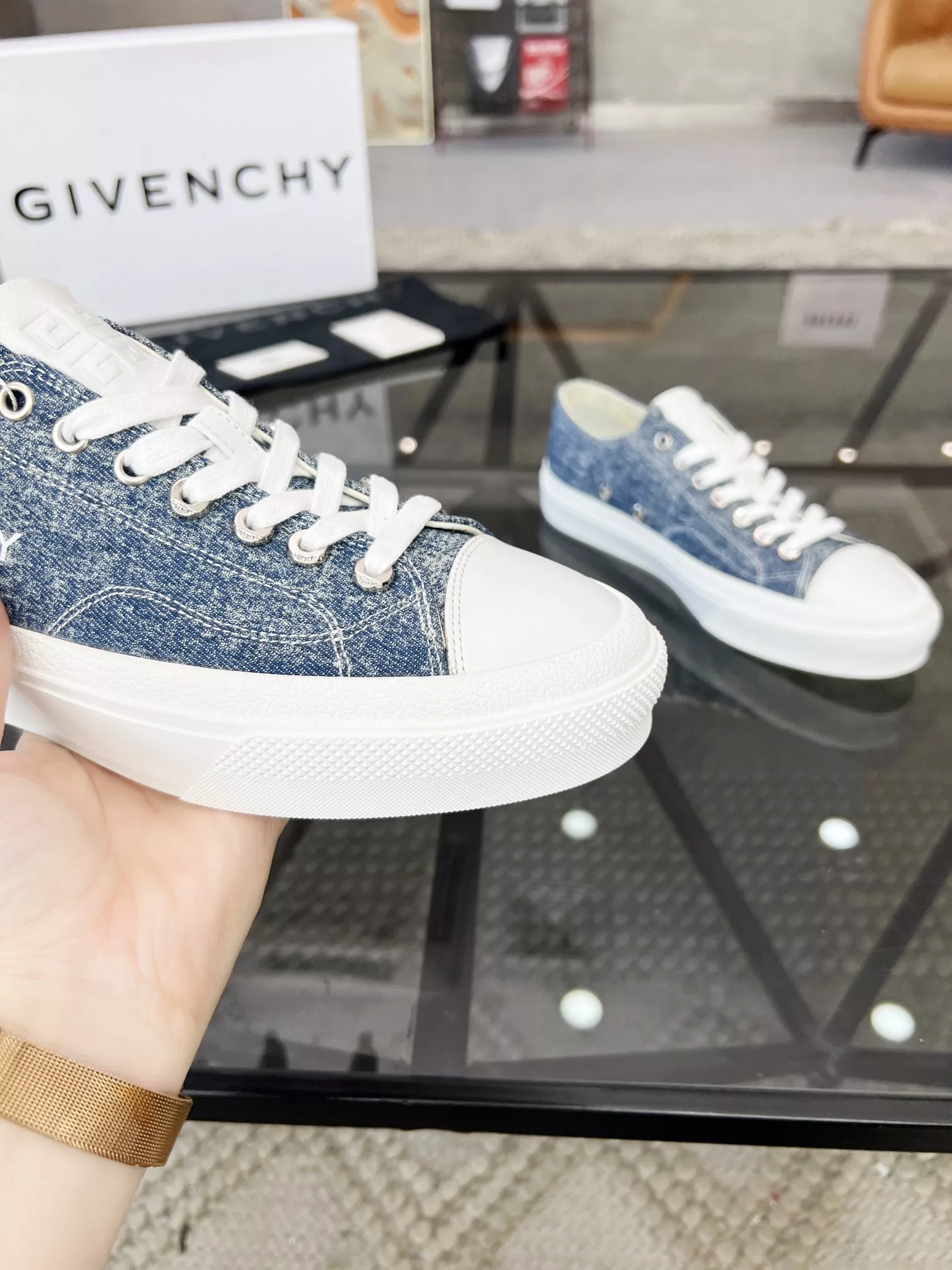 Functional 9144 Givenchy Casual Shoes For Men