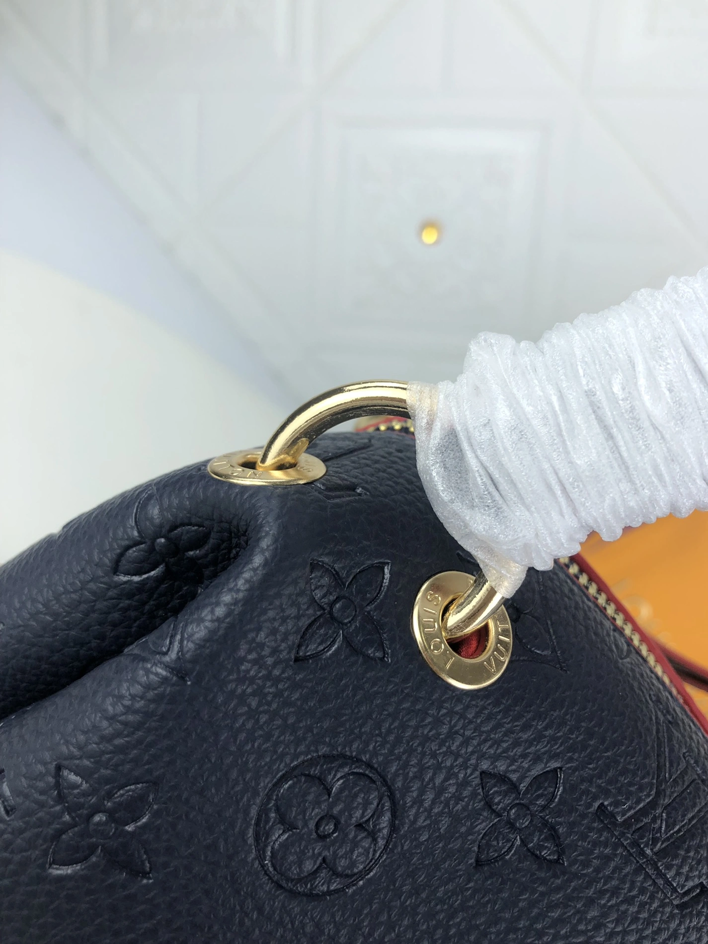 Functional 9339 Louis Vuitton AAA Quality Handbags For Women