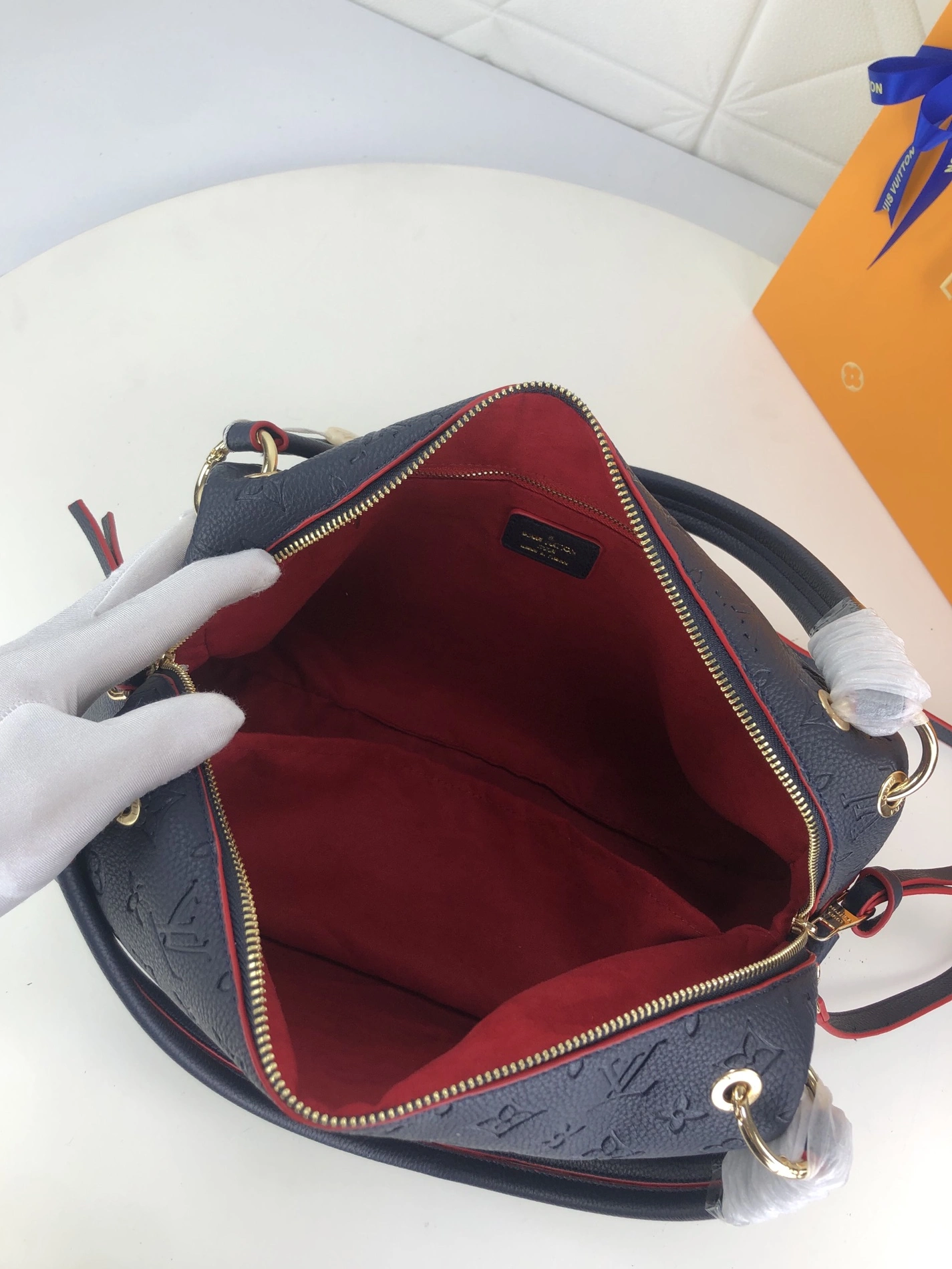 Functional 9339 Louis Vuitton AAA Quality Handbags For Women