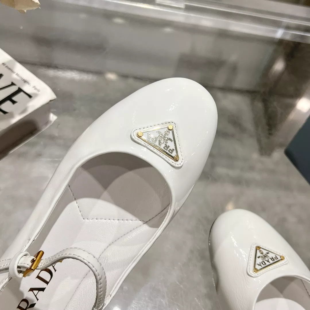 Functional 9360 Prada Flat Shoes For Women