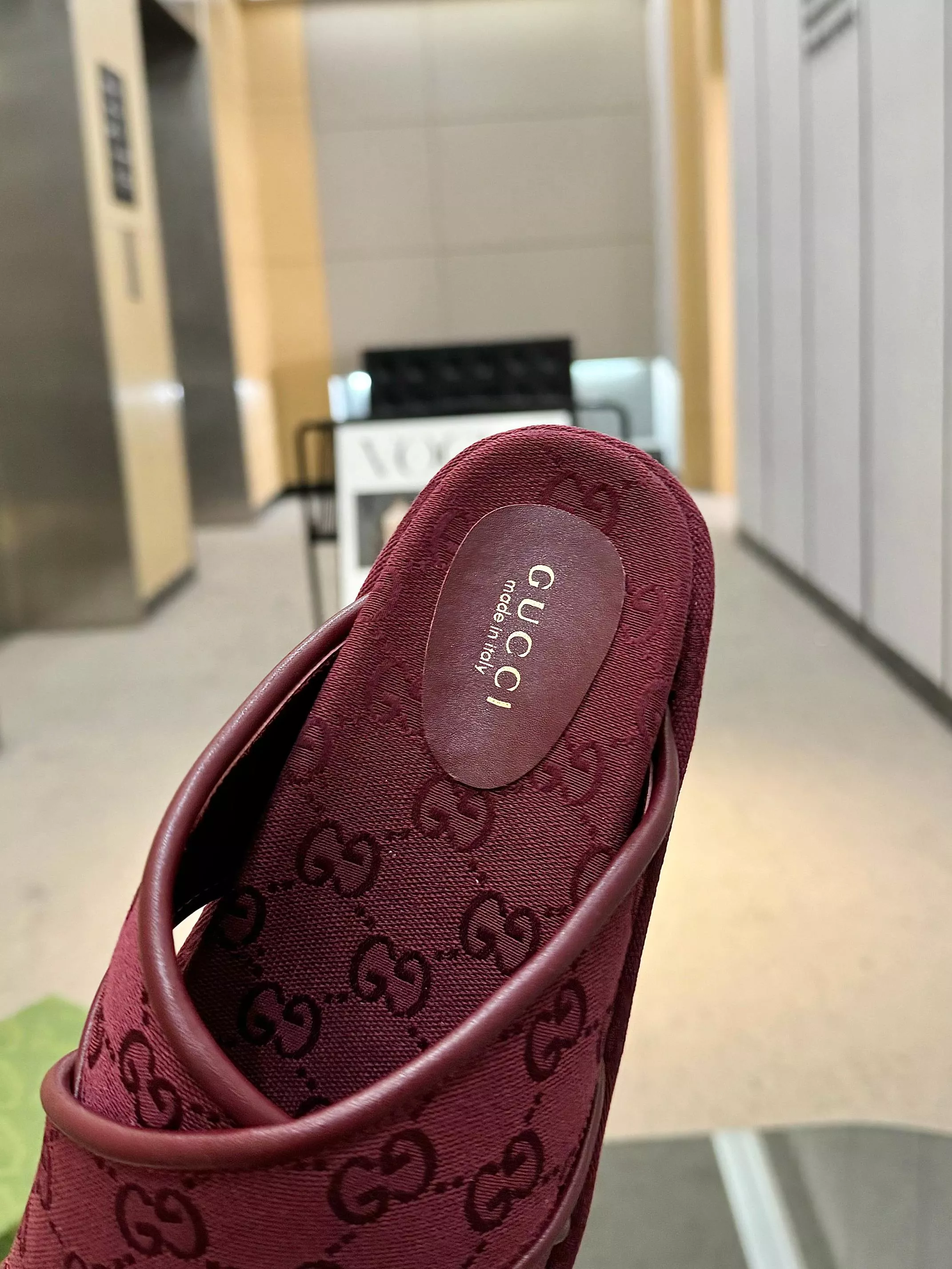 Functional 9431 Gucci Slippers For Women
