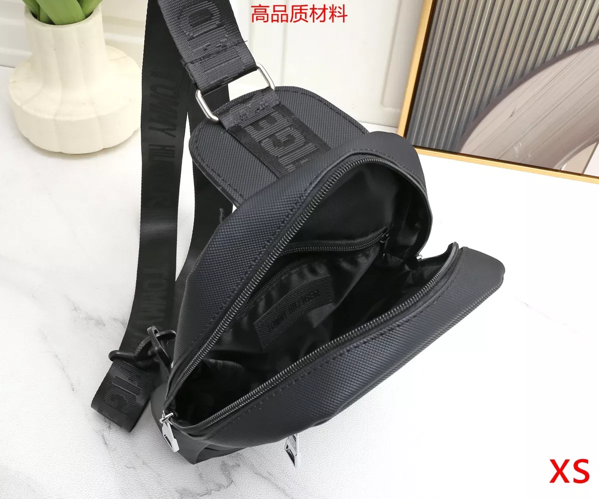 Functional 9431 Tommy Hilfiger Messenger Bags For Men