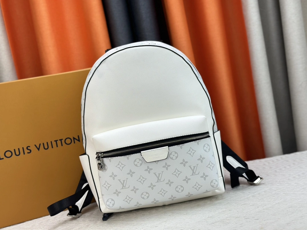 Functional 9455 Louis Vuitton AAA Quality Backpacks For Unisex